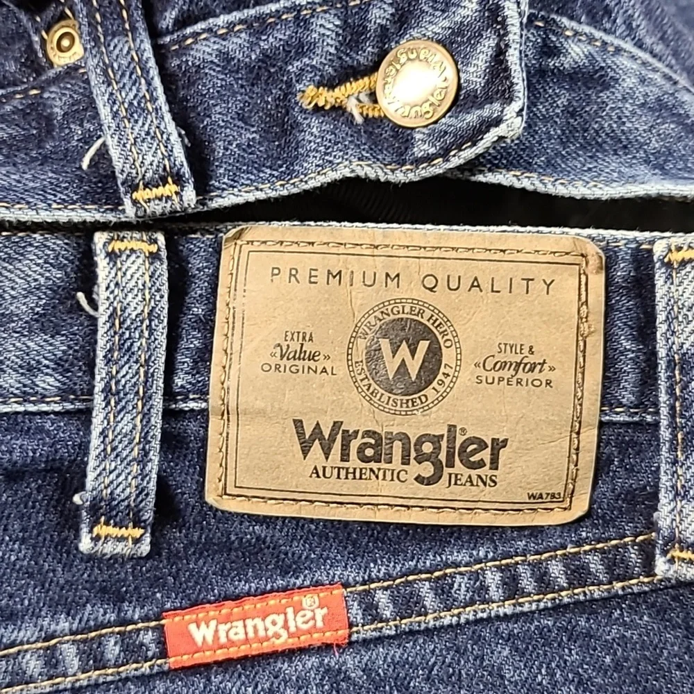 WRANGLER VINTAGE MENS STRAIGHT PREMIUM DISTRESSED LIKE NEW DENIM BLUE JEAN 34x31